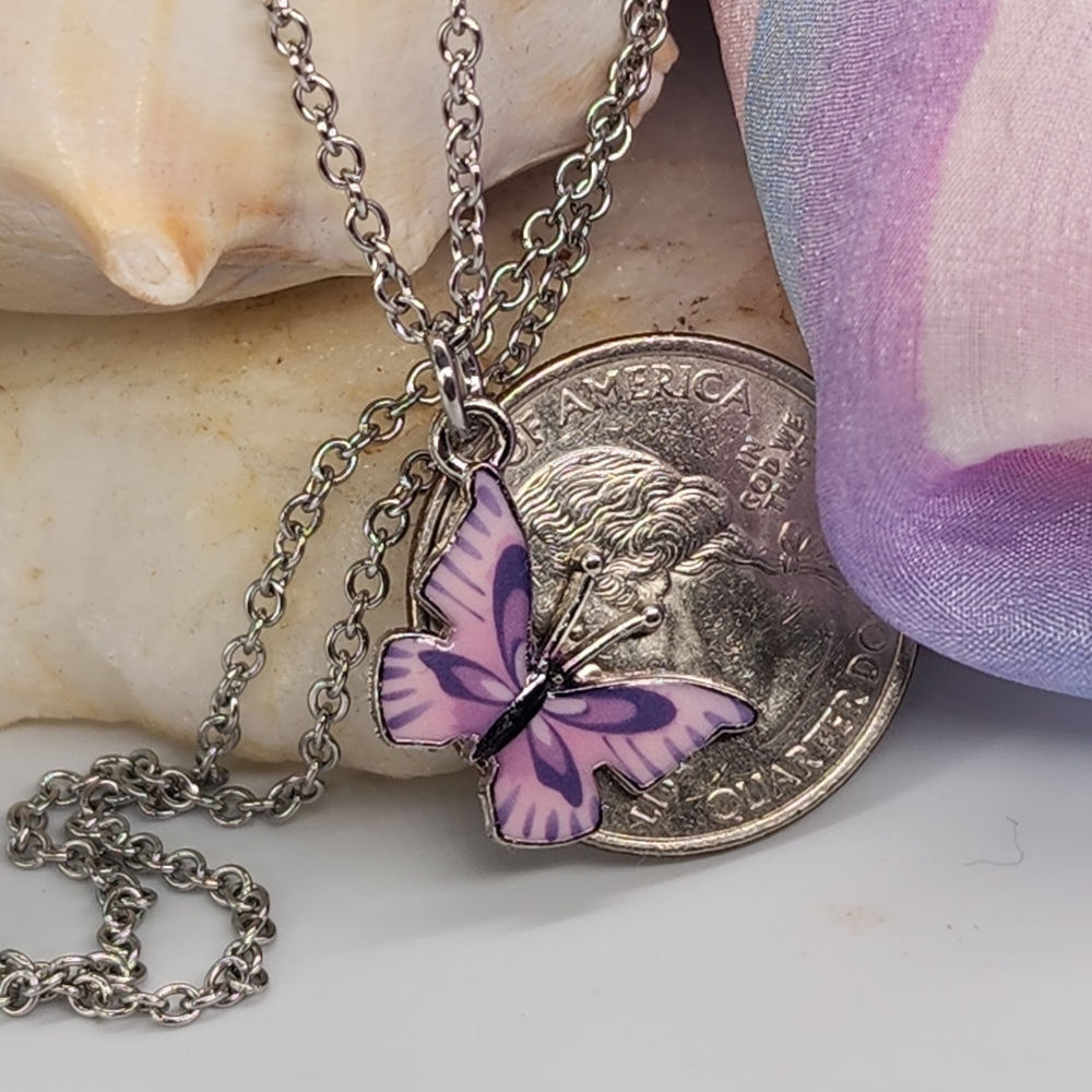 ❤️ Macy's Jewelry Purple Little Butterfly Designer Minimalist Necklace - Picture 4 of 12